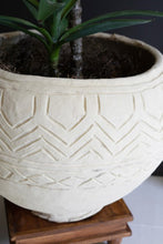 Load image into Gallery viewer, Large round paper mache planter